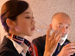 Một tổ chức bí ẩn biến...